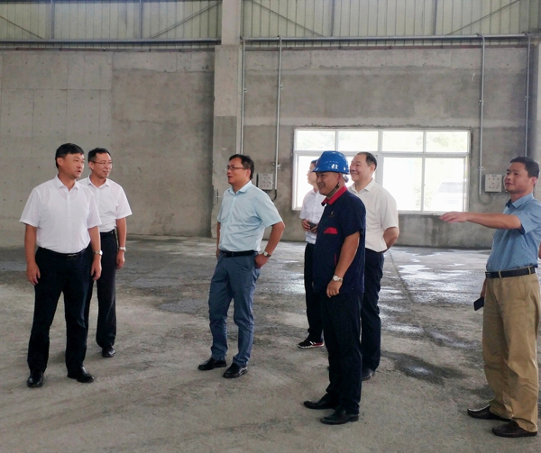 集團(tuán)公司黨委委員、股份公司黨委書(shū)記、總經(jīng)理蔣培進(jìn)到矸石項(xiàng)目部調(diào)研 