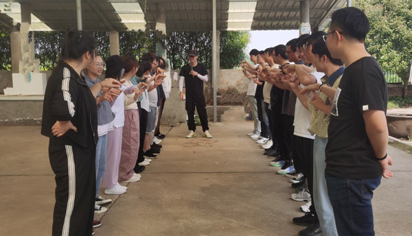 鋼構(gòu)公司團(tuán)支部組織開展主題團(tuán)建活動 鋼構(gòu)公司團(tuán)支部組織開展主題團(tuán)建活動