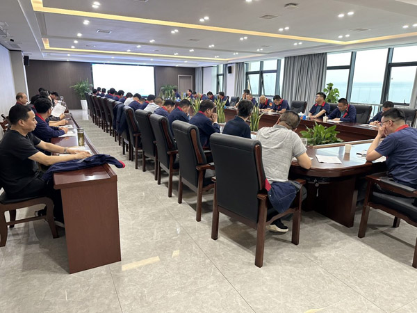 公司召開安全、環(huán)保、職業(yè)衛(wèi)生工作會(huì)議 