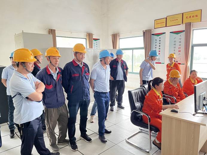 建材公司到廬江礦業(yè)開展5S管理對(duì)標(biāo)學(xué)習(xí) 建材公司到廬江礦業(yè)開展5S管理對(duì)標(biāo)學(xué)習(xí)